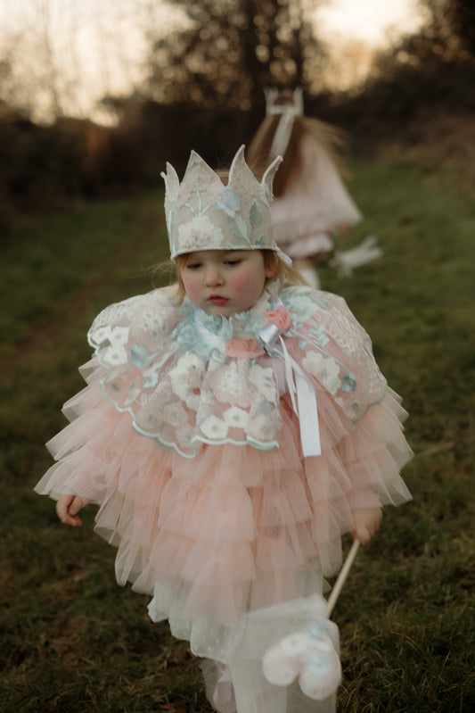 Blossom Cape & Crown ~ Apricot